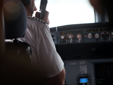 Pilot im Cockpit, über dts Nachrichtenagentur