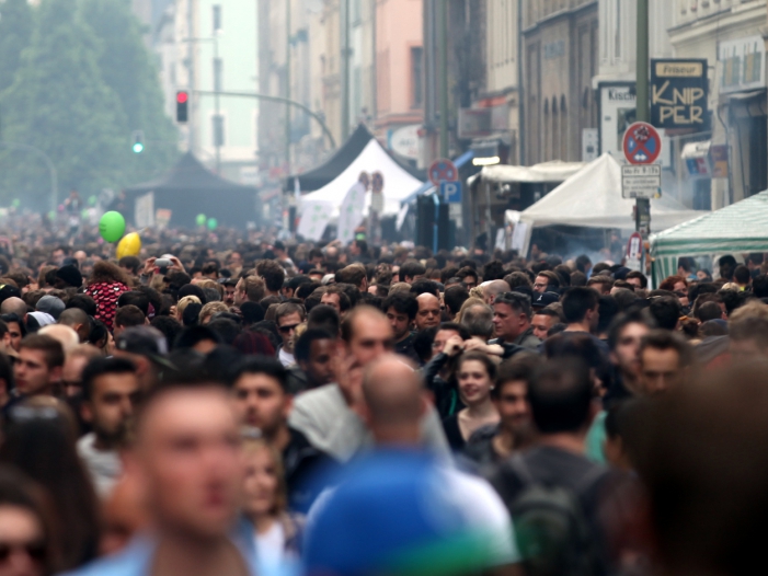 Deutlicher Bevölkerungs­anstieg im Jahr 2015