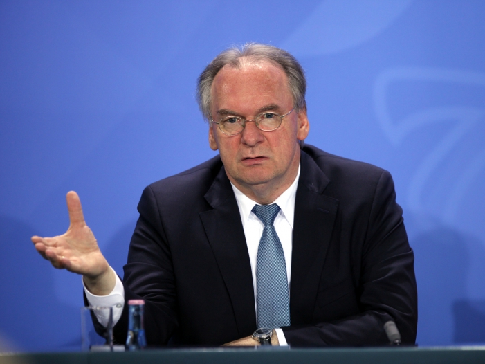 Haseloff warnt vor "Dämonisierung" der AfD-Anhänger