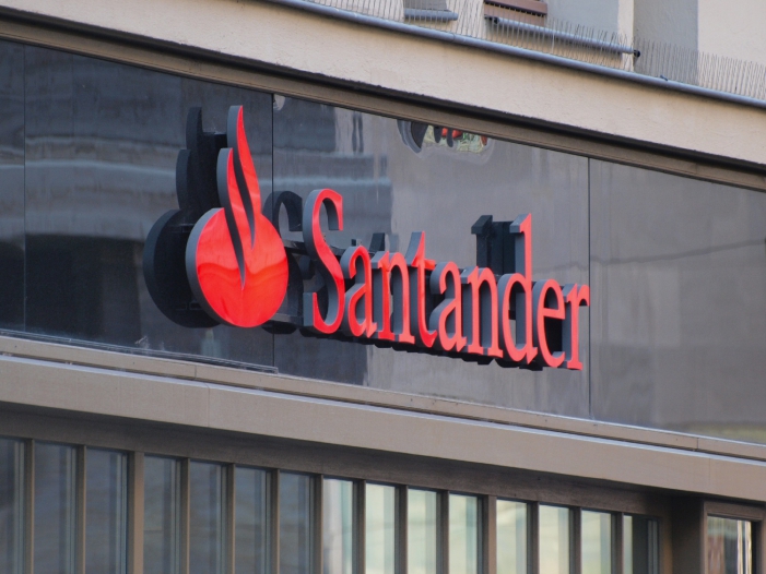 Santander-Logo, über dts Nachrichtenagentur