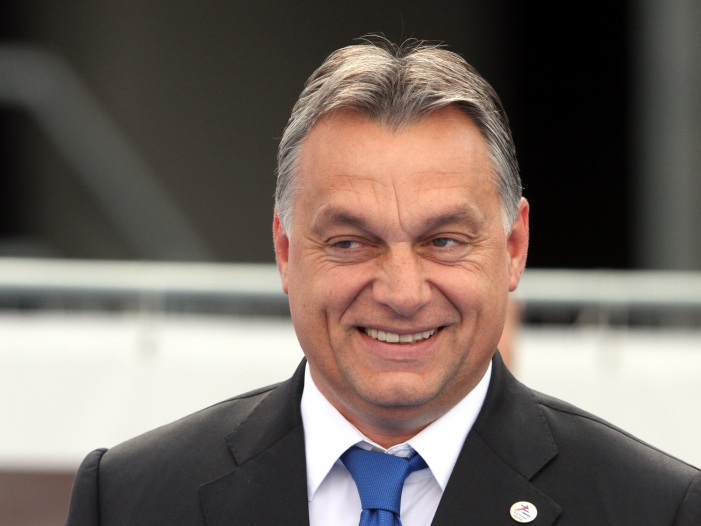 Orbán will Merkels Flüchtlingspolitik unterstützen