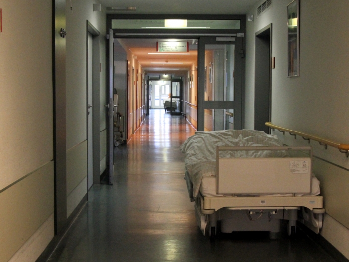 Umfrage: Patienten scheuen das Krankenhaus