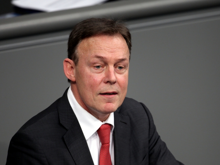 Oppermann kündigt Steuersenkung für "Gering- und Normalverdiener" an