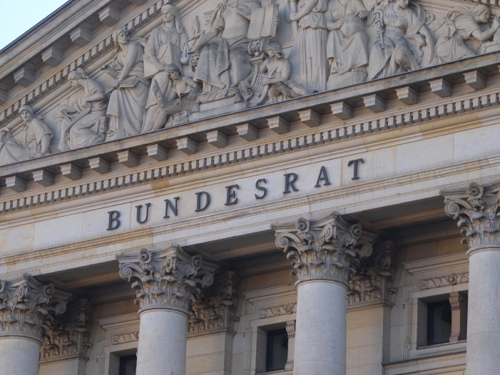 Bundesrat verabschiedet Bund-Länder-Finanzreform