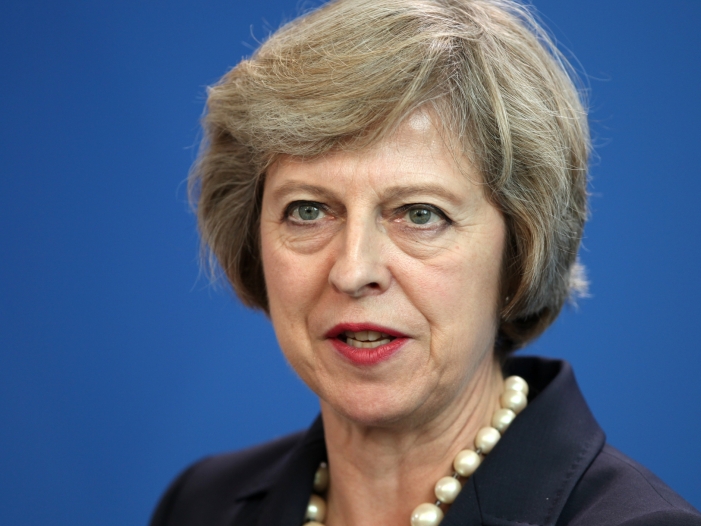 Großbritannien: May darf neue Regierung bilden