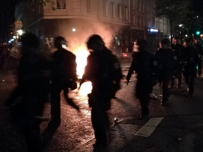 Krawalle beim G20-Gipfel: Steinmeier "schockiert und fassungslos"