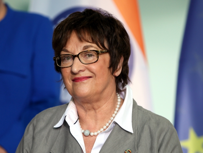 Zypries verteidigt verschärfte Prüfung außereuropäischer Investoren Zypries verteidigt verschärfte Prüfung außereuropäischer Investoren