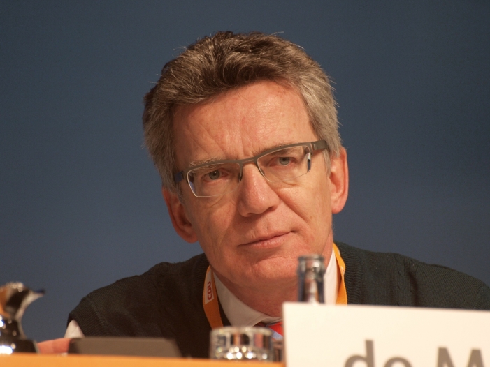 De Maizière verteidigt Testlauf zur Gesichtserkennung in Berlin