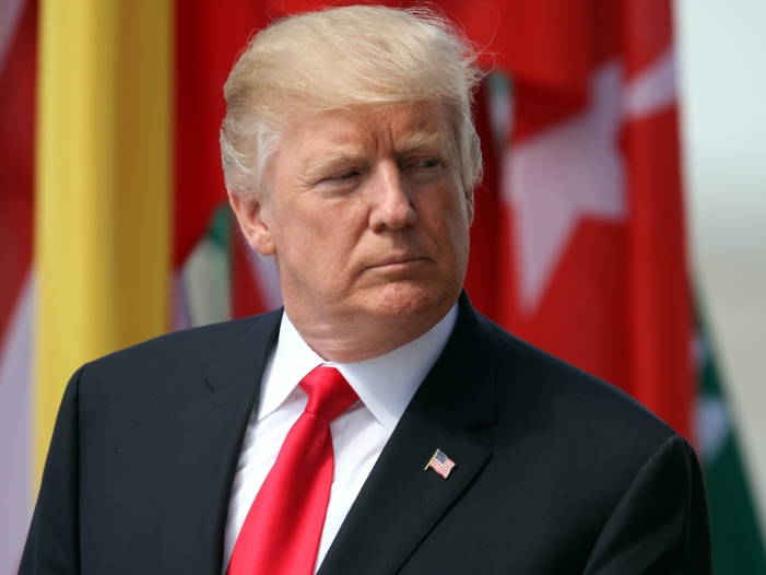 Trump unterzeichnet Gesetz über neue Russland-Sanktionen Trump unterzeichnet Gesetz über neue Russland-Sanktionen