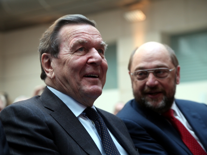 Stoiber: "Schröder war ein härterer Gegner als Schulz"