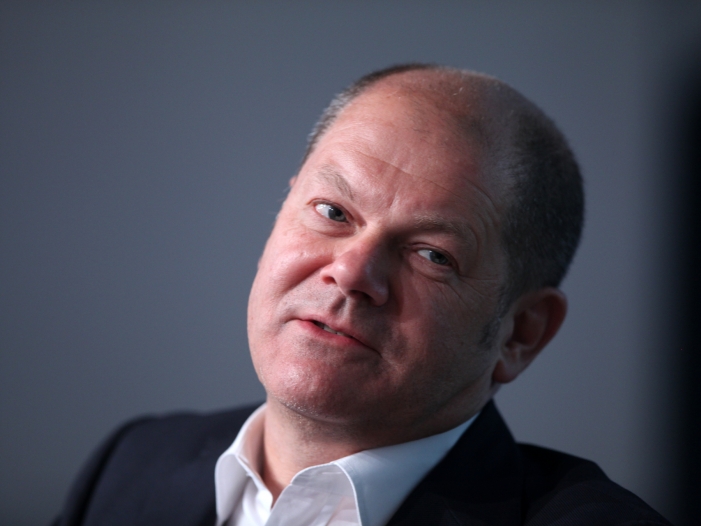SPD-Vize Scholz sieht "eklatante Führungsschwäche" bei Merkel