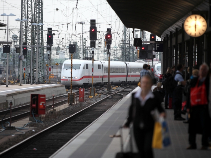 ICE-Züge der Deutschen Bahn beliebt wie nie ICE-Züge der Deutschen Bahn beliebt wie nie