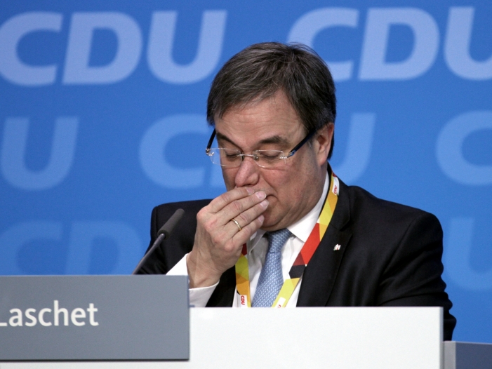 Laschet fürchtet Chaos bei Zurückweisungen