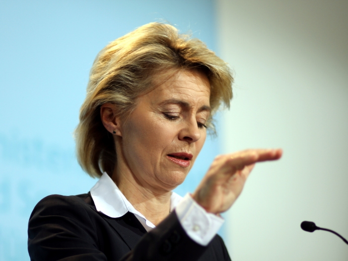 Von der Leyen und Günther kritisieren CSU Von der Leyen und Günther kritisieren CSU