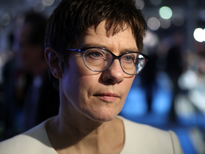 Kramp-Karrenbauer sieht nach Unionsstreit "einiges aufzuarbeiten"