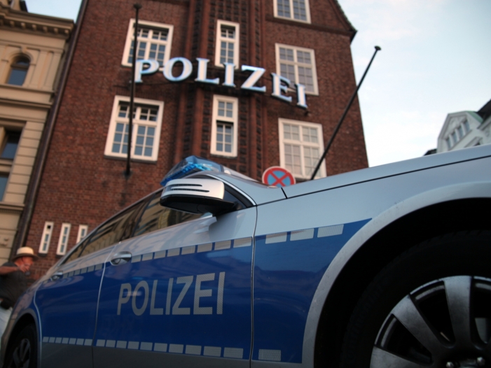 Polizei fahndet nach fast 300.000 Personen zur Festnahme