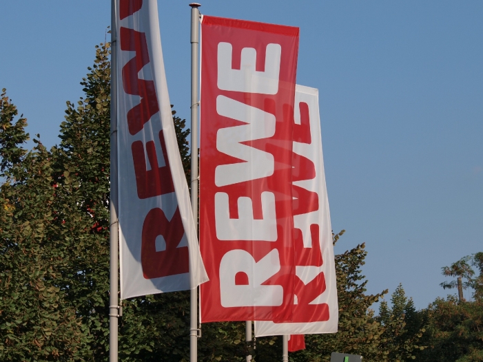 Rewe verbannt Plastik-Einweggeschirr