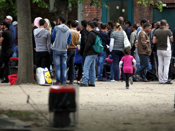 Lauterbach kritisiert Umgang mit traumatisierten Flüchtlingen