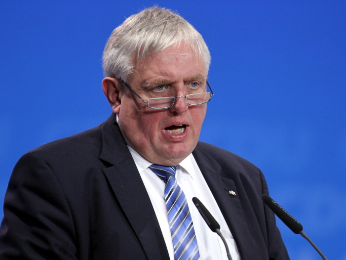 CDU-Arbeitnehmerflügel gegen Änderungen an Hartz IV CDU-Arbeitnehmerflügel gegen Änderungen an Hartz IV