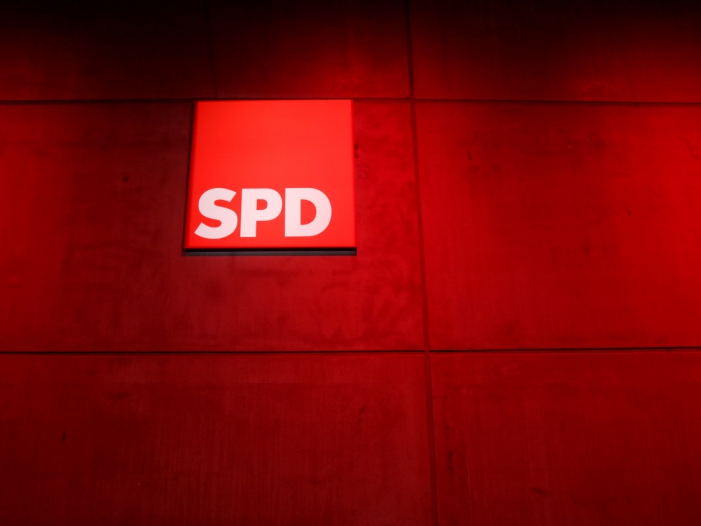 Emnid: SPD legt zu - AfD verliert
