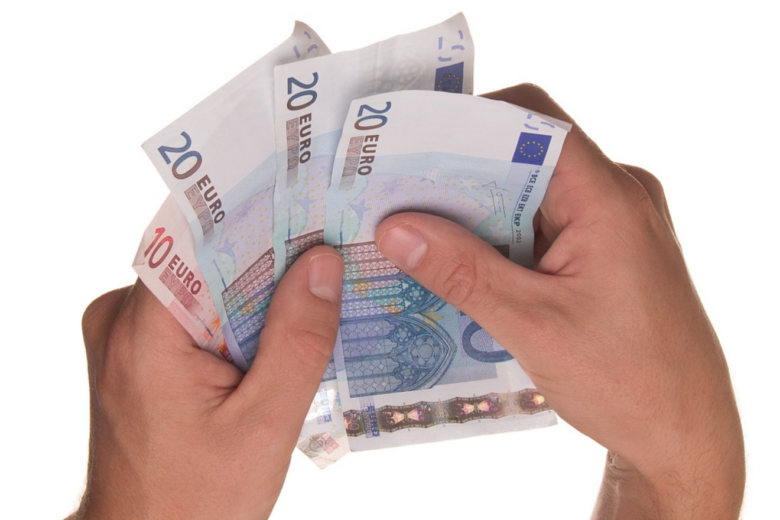 Löhne im Osten und Westen gleichen sich an