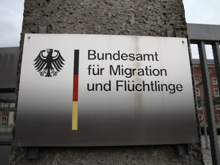 BAMF: Viele Migranten bezichtigen sich selbst