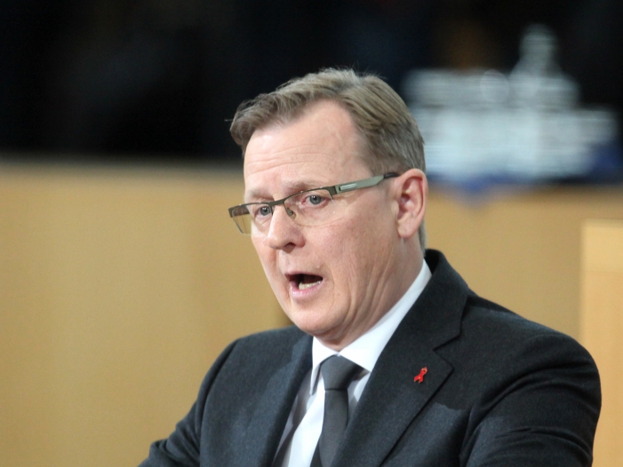 Ost-Regierungschefs bei Nationalhymne gegen Ramelow