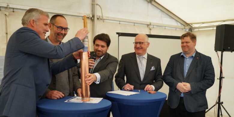 Grundsteinlegung für Schauwasserkraftwerk Erfurt