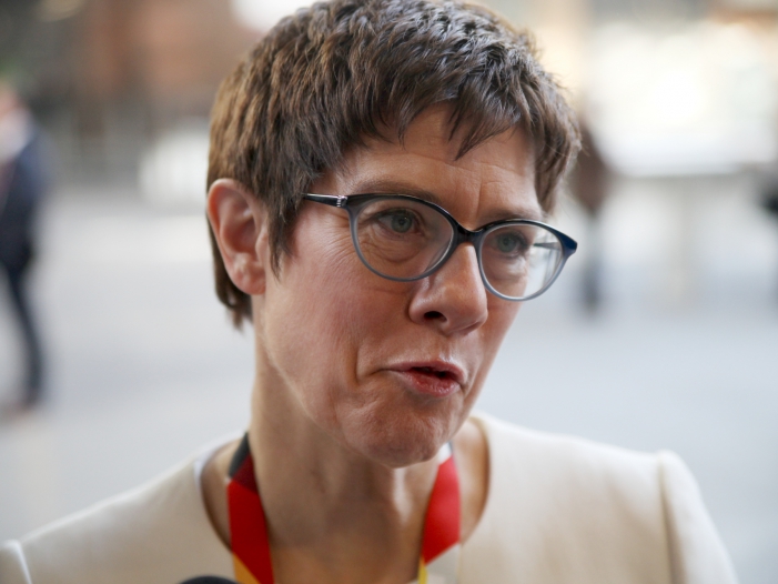 AKK war Gast bei gleichgeschlechtlicher Eheschließung