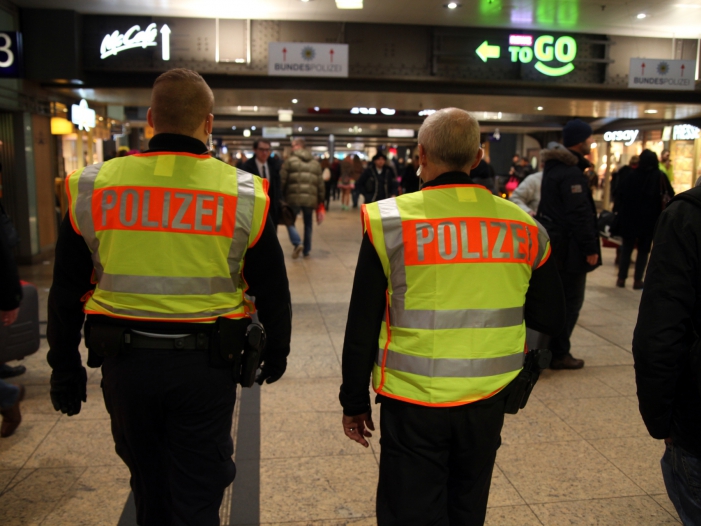 Liberale fordern mehr Polizisten an Bahnhöfen
