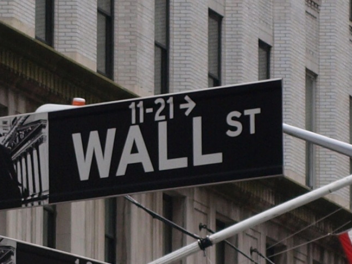 US-Börsen im Minus - Trump erhöht Druck auf Notenbank US-Börsen im Minus - Trump erhöht Druck auf Notenbank