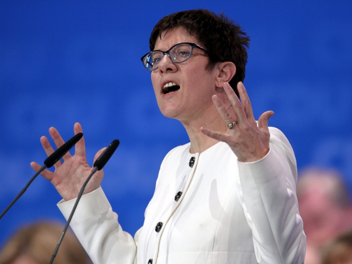 CDU empört über SPD-Angriff auf Kramp-Karrenbauer