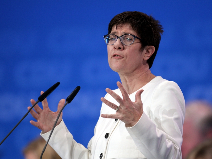 CDU-interne Kritik an Kramp-Karrenbauer reißt nicht ab