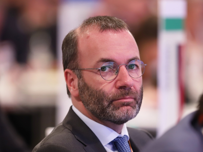 Weber: EU muss sich zur transatlantischen Partnerschaft bekennen