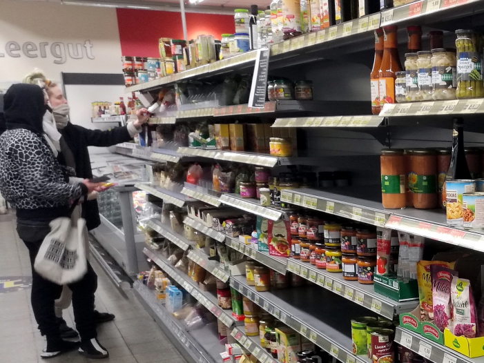 Umfrage: Deutsche in Corona-Krise vergleichsweise gelassen Umfrage: Deutsche in Corona-Krise vergleichsweise gelassen