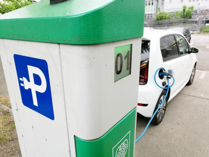 EU-Kommission arbeitet an Investitionsplan für mehr E-Mobilität