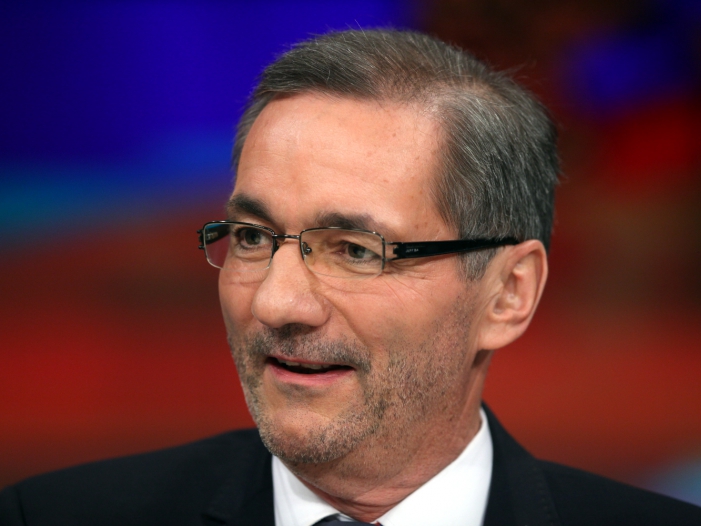 Platzeck für Feiertag am 8. Mai