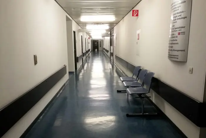 Covid-19-Patienten fallen nach Krankenhausentlassung oft aus 