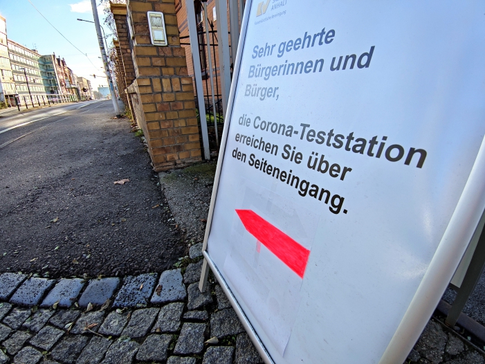 Zahl durchgeführter Corona-Tests erneut deutlich gesunken
