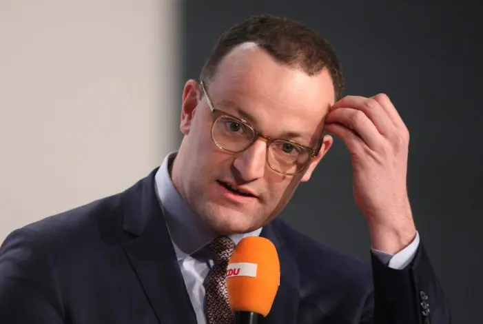 SPD-Generalsekretär verlangt mehr Ehrlichkeit von Spahn 