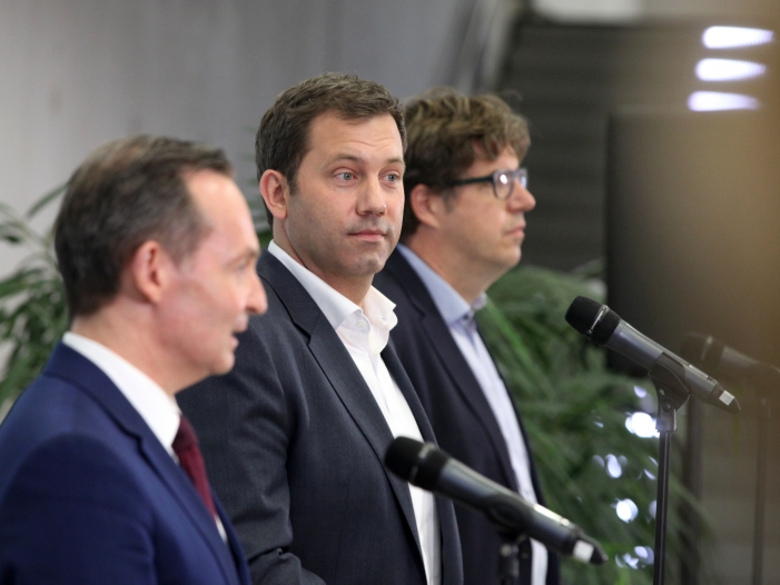 Laschet wirft Ampel-Parteien mangelndes Außenpolitik-Interesse vor