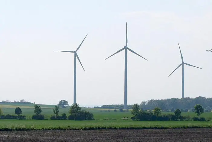Söder weist Habecks Forderung mehr Windkraft in Bayern zurück 