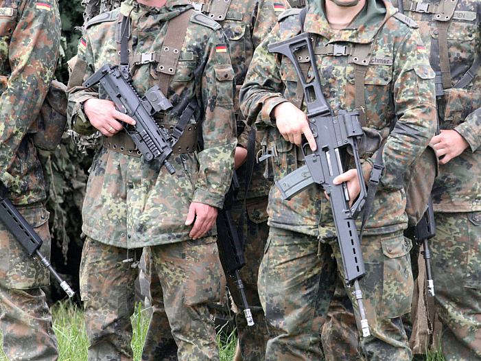 Söder will Tempo bei Bundeswehr-Aufrüstung