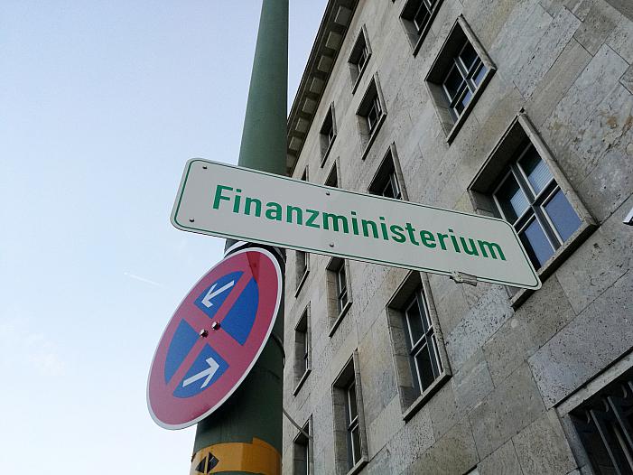 Union wirft Regierung "geschönten Bundeshaushalt" vor