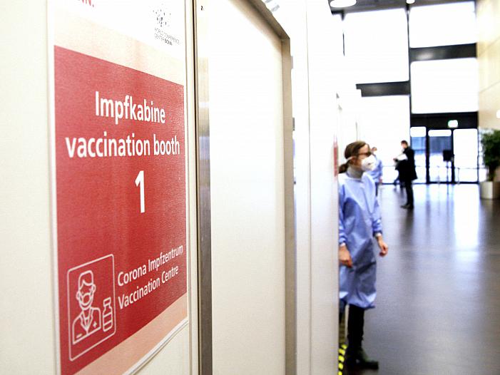 Beschwerden über Fehlverhalten von Ärzten in Impfzentren