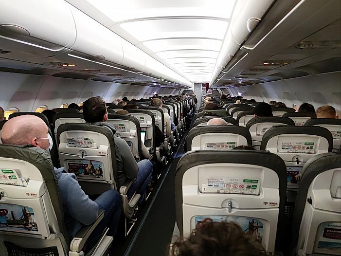 Luftverkehrswirtschaft gegen FFP2-Pflicht im Flugzeug