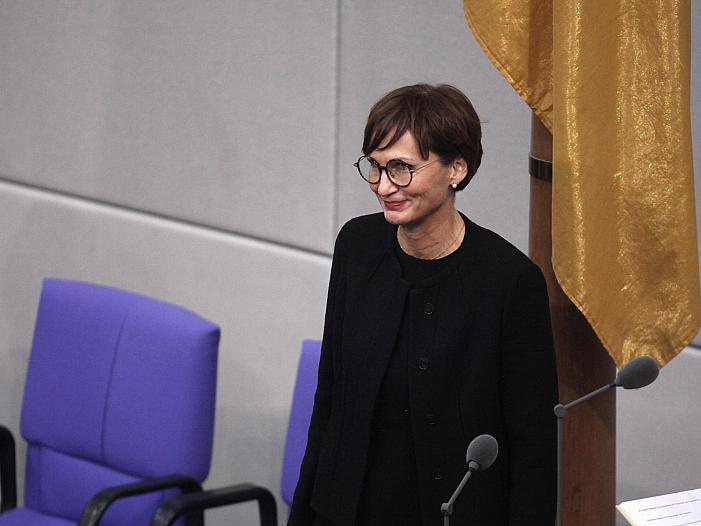 Union wirft Forschungsministerin Untätigkeit vor