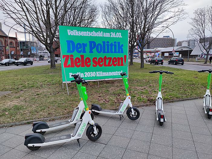 Sprecher von Berliner Klima-Volksentscheid will nicht klagen Sprecher von Berliner Klima-Volksentscheid will nicht klagen