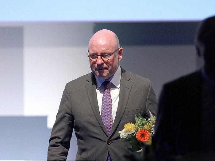Markus Lewe als Städtetagspräsident wiedergewählt