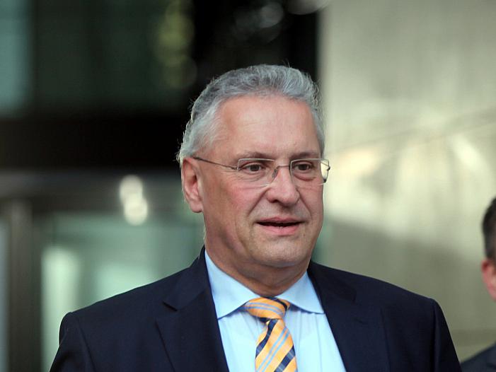 Bayerns Innenminister beharrt auf zusätzlichen Hilfen durch den Bund